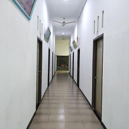 Reddoorz Syariah Near Universitas Batanghari Jambi Exteriör bild